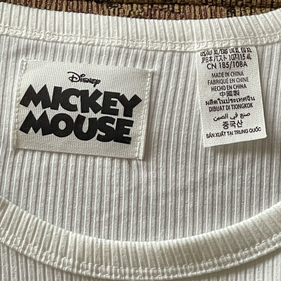 Minnie Mouse Crop Top - Picture 3 of 5